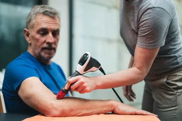 Clinical Case Study: Enhancing Recovery with Shockwave Therapy – Physio Jonathan Clark